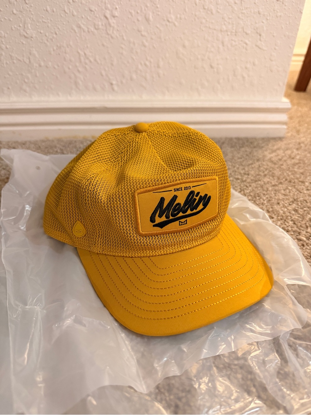 Melin Odysea Retro Hydro Snapback Hat - classic size